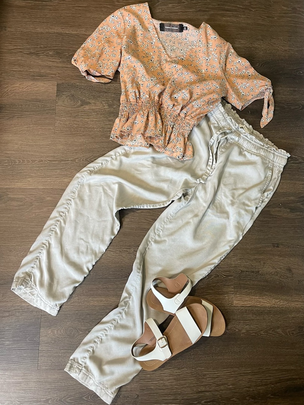 Casual Light Gray Elastic Waist Pants - California Brand